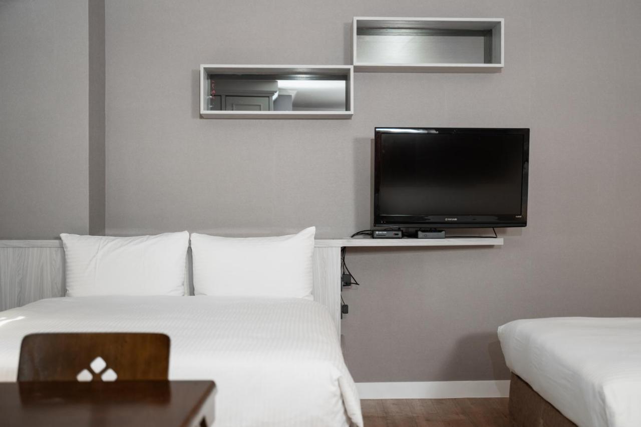 Fu Hsiang Hotel Yilan Zewnętrze zdjęcie