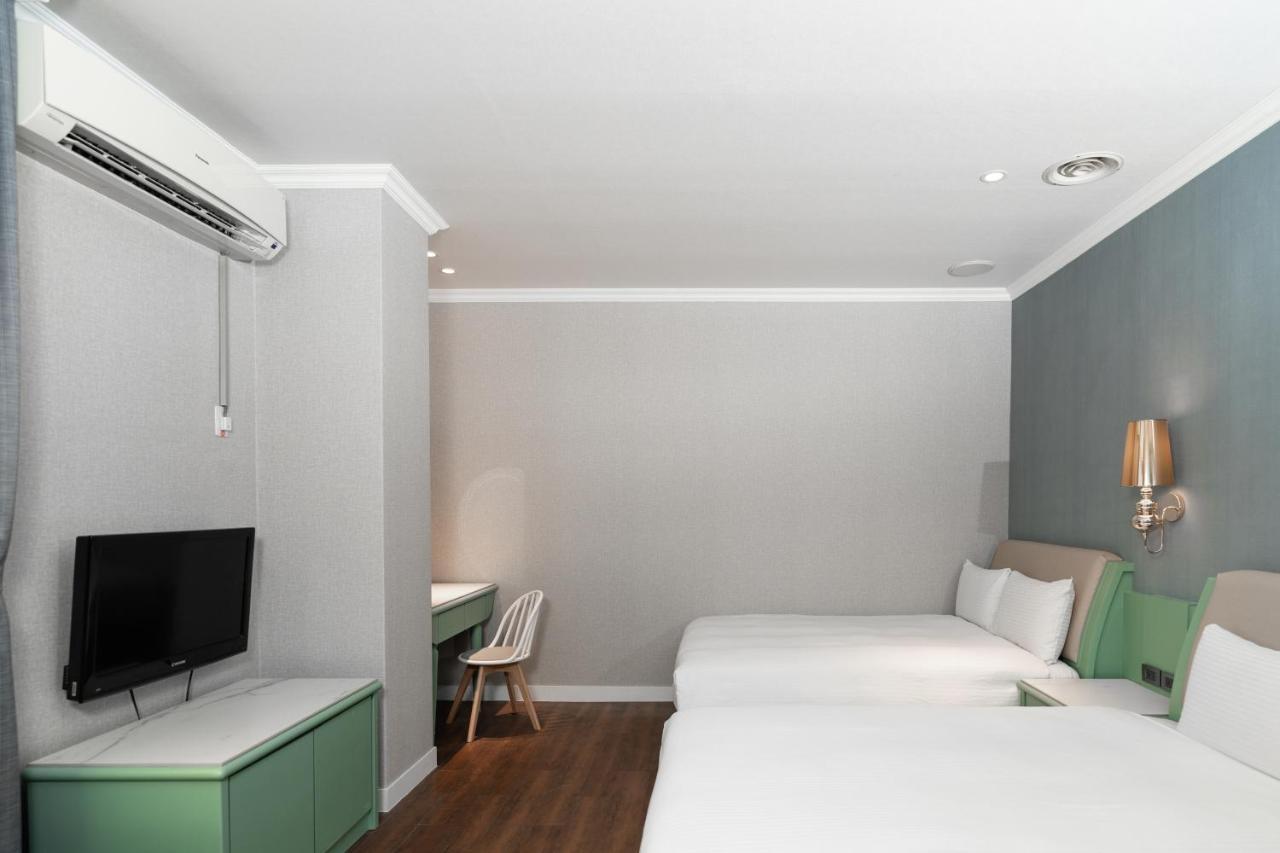 Fu Hsiang Hotel Yilan Zewnętrze zdjęcie