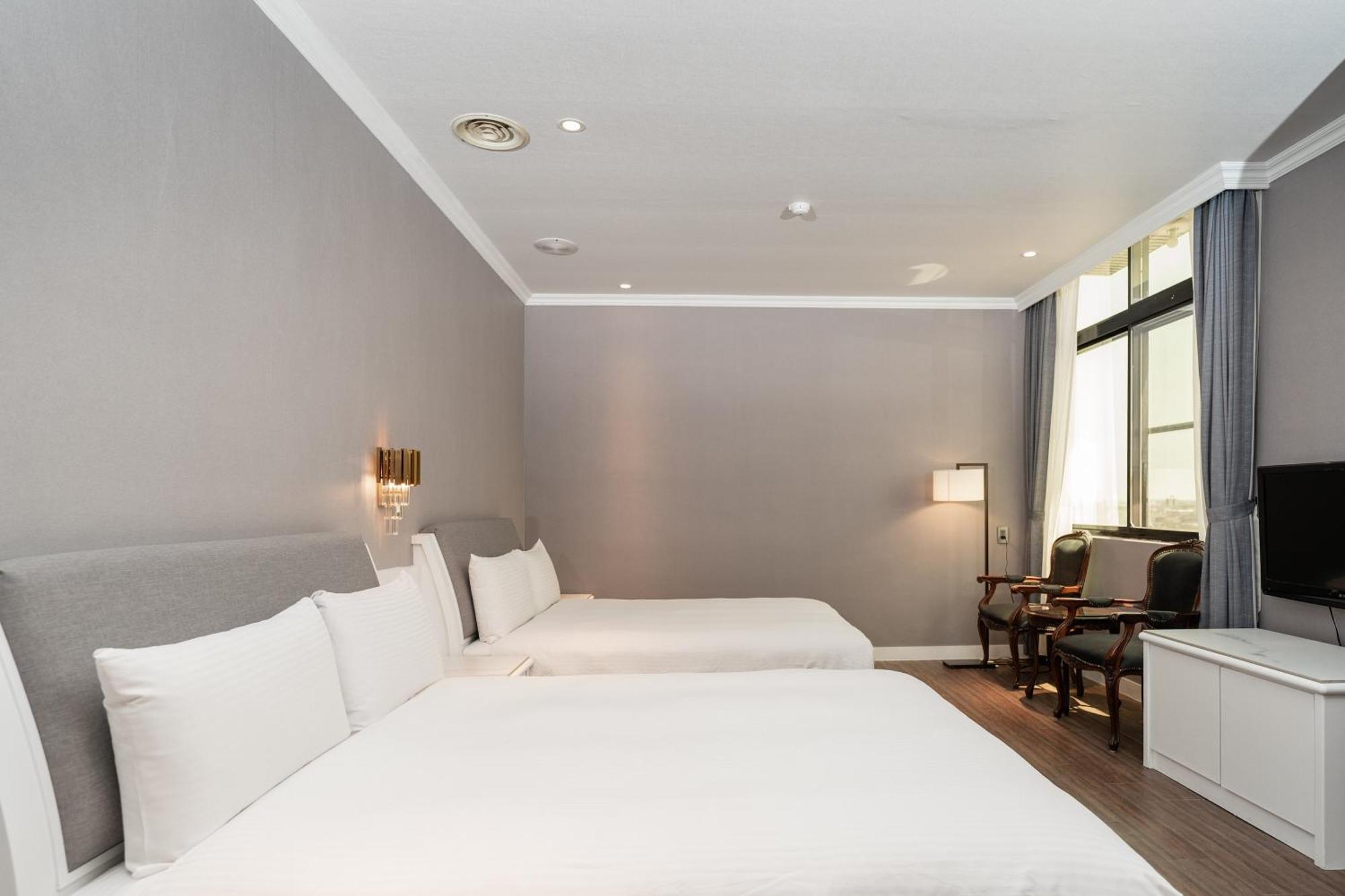 Fu Hsiang Hotel Yilan Zewnętrze zdjęcie