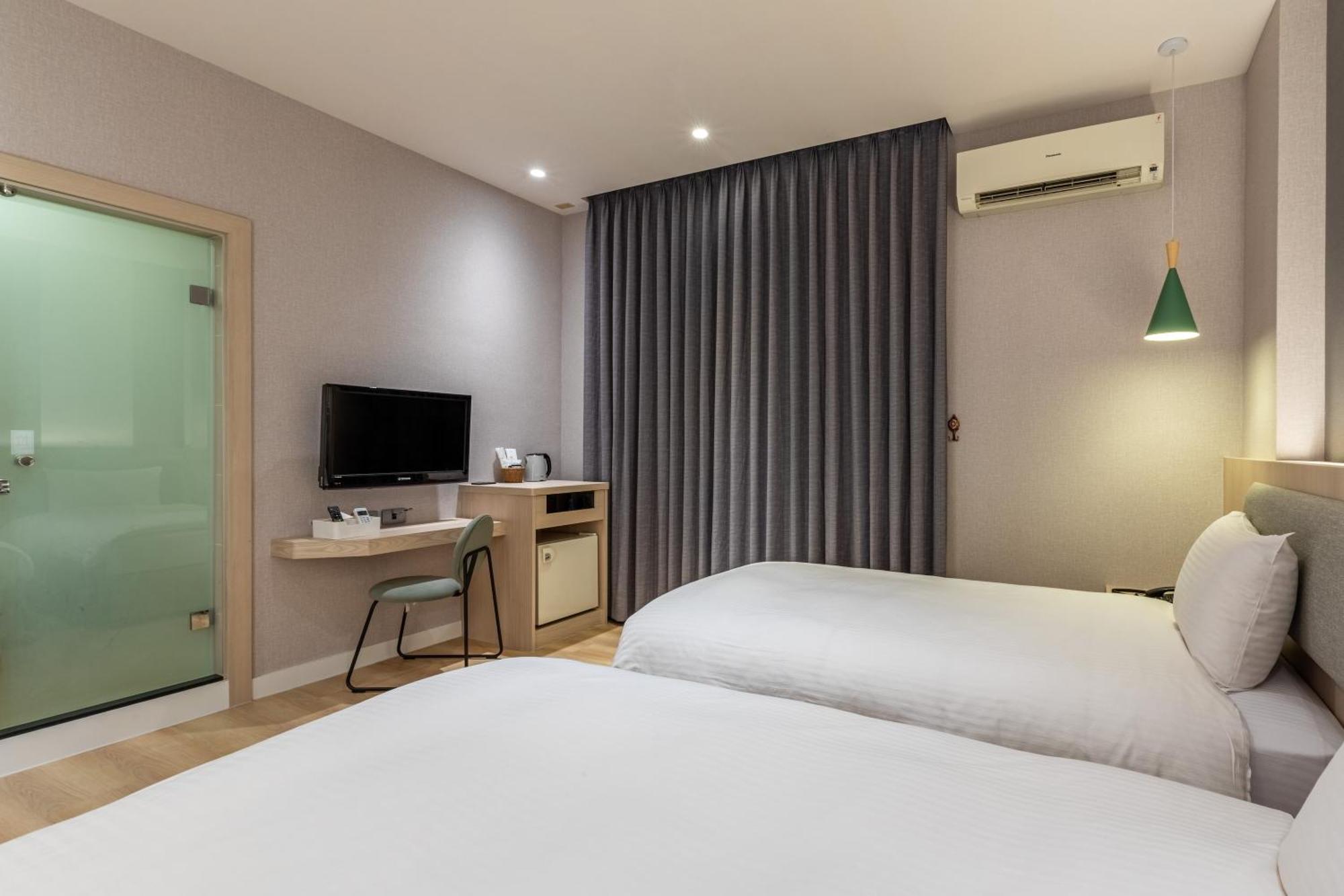 Fu Hsiang Hotel Yilan Pokój zdjęcie